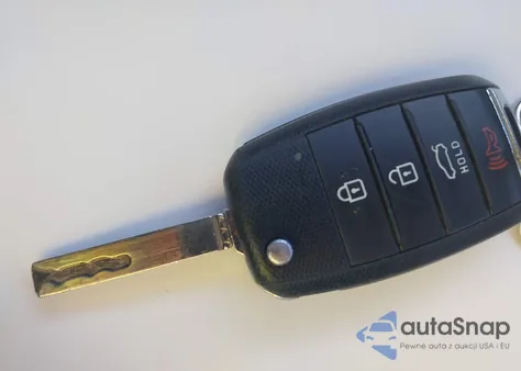 2016 Kia Optima Lx from USA, damaged, VIN 5XXGT4L31GG036131